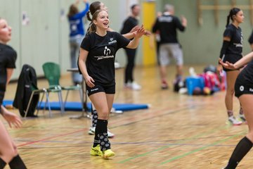 Bild 88 - wBJ SV Henstedt Ulzburg - HSG Holstein Kiel/Kronshagen : Ergebnis: 30:28